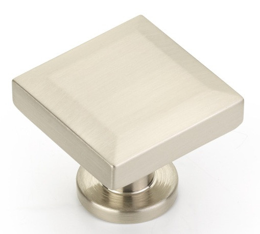 Schaub Heathrow Square Knobs 1-1/4" Diameter