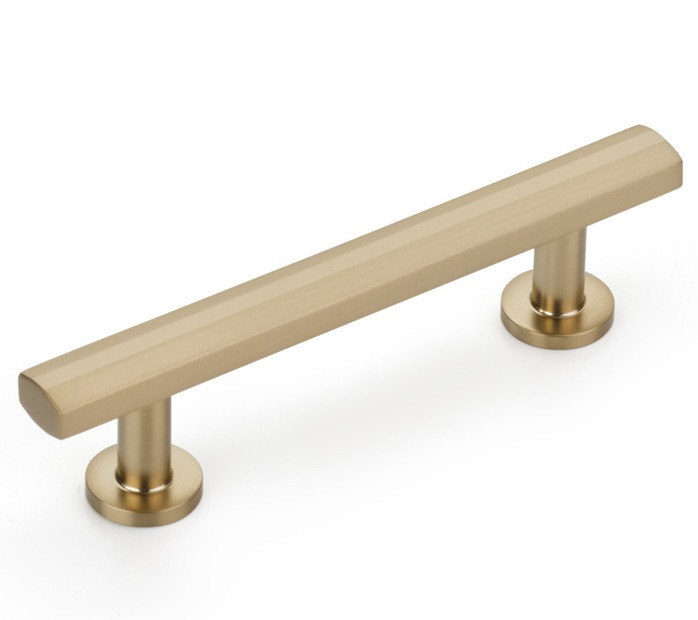 Schaub Heathrow Pulls 3-1/2" Center To Center