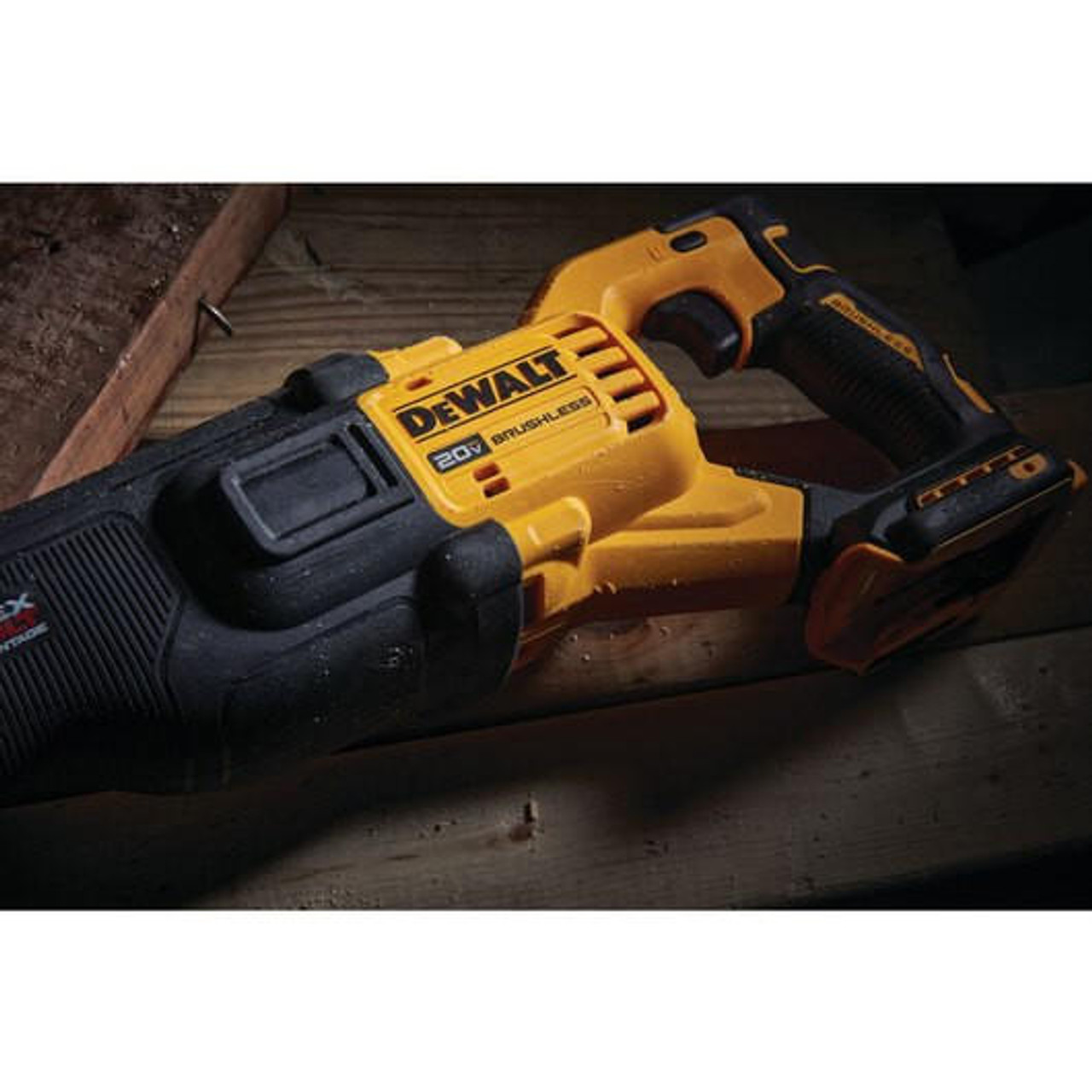 Dewalt DeWALT 20V MAX* Brushless Cordless Reciprocating Saw With FLEXVOLT ADVANTAGEâ„¢ (Tool Only) DCS386B 
