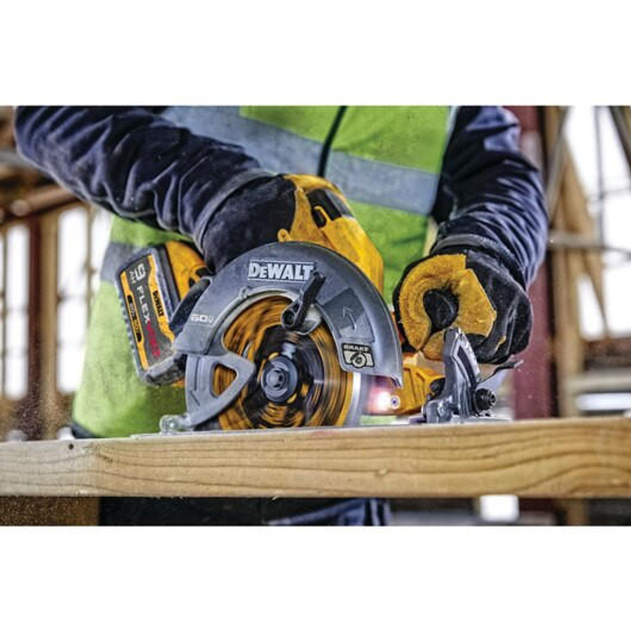 Dewalt DeWALT FLEXVOLTÂ® 60V MAX* Brushless 7-1/4 in. Cordless Circular Saw with Brake (Tool Only) DCS578X2 