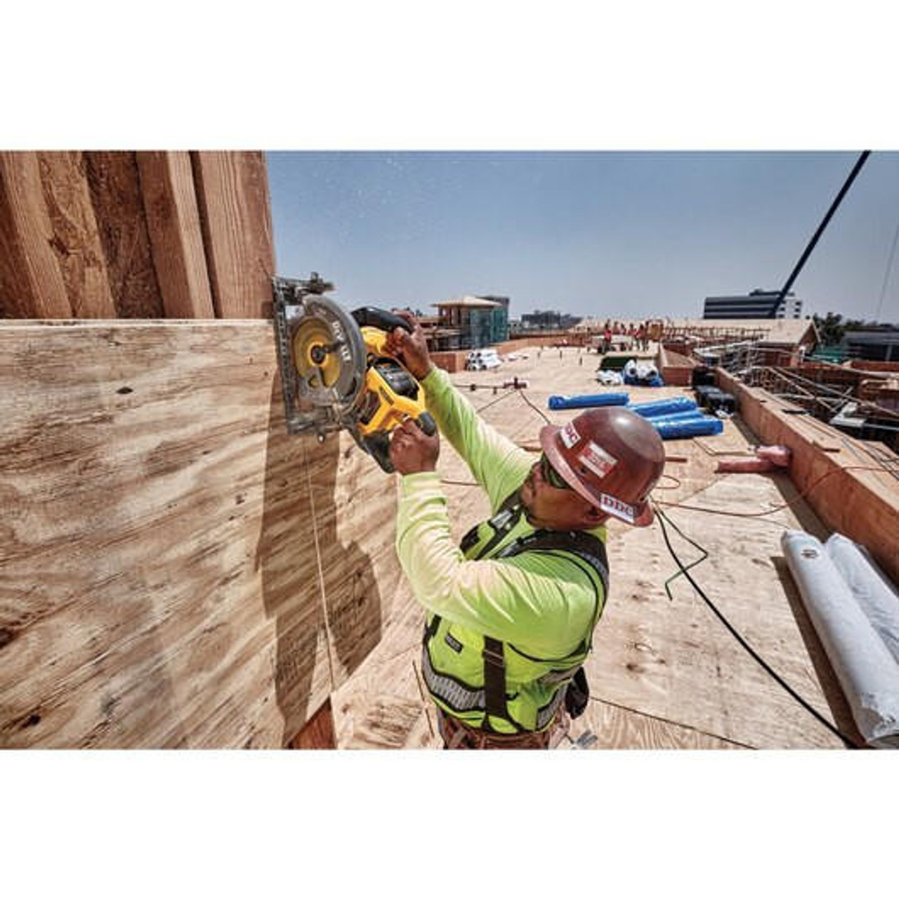 Dewalt DeWALT FLEXVOLTÂ® 60V MAX* 7-1/4 in Cordless Worm Drive Style Saw (Tool Only) DCS577B 