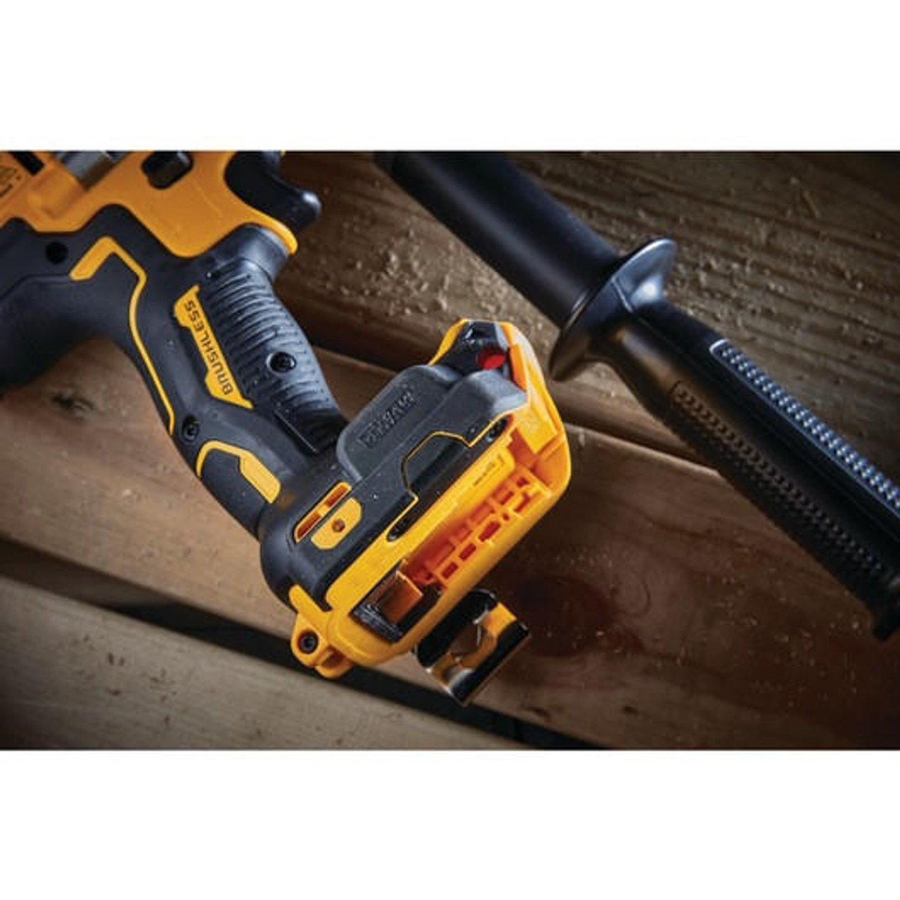 Dewalt DEWALT 20V MAX* 1/2 in. Brushless Cordless Hammer Drill/Driver with FLEXVOLT ADVANTAGEâ„¢ (Tool Only)DCD999B 