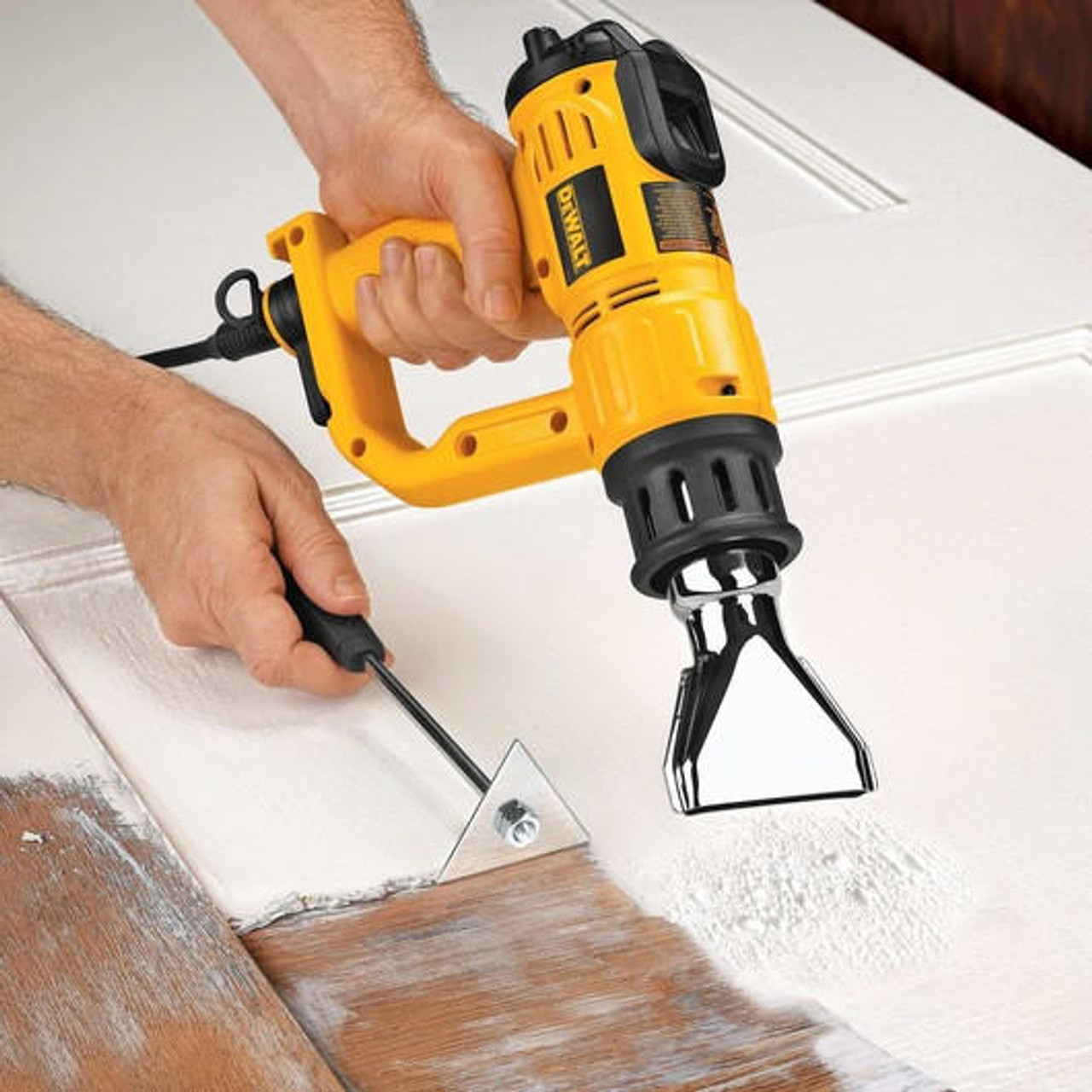 Dewalt DEWALT Heat Gun Kit with LCD display D26960K 