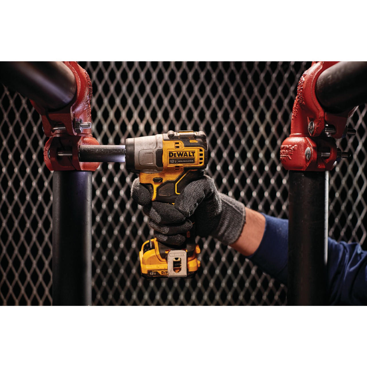 Dewalt DEWALT XTREME 12V MAX Brushless 3/8 in. Cordless Impact Wrench (Tool Only) DCF902B 