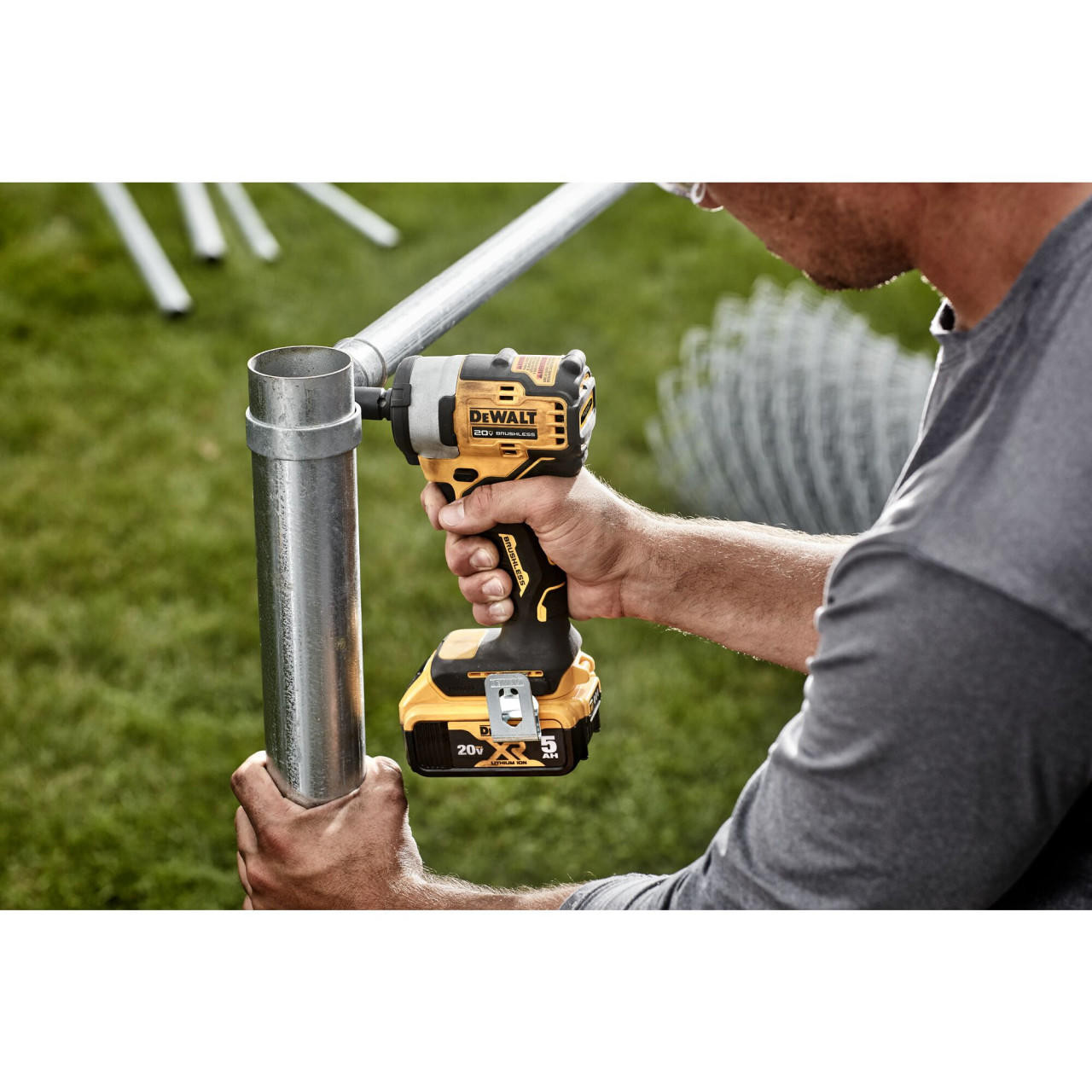 Dewalt DEWALT 20V Max 3/8 In. Cordless Impact Wrench With Hog Ring Anvil Kit DCF913P2 