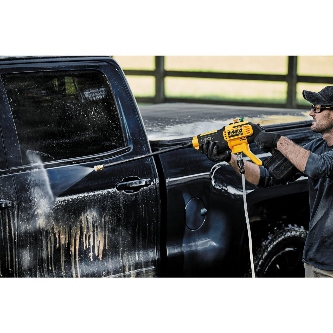 Dewalt DEWALT 20V Max 550 Psi Cordless Power Cleaner (Tool Only) DCPW550B 