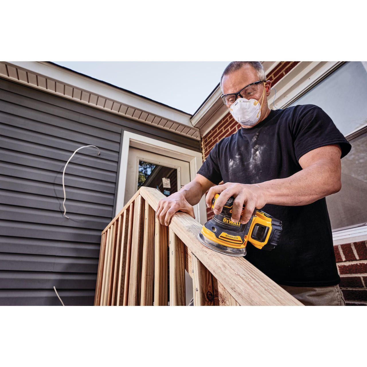 DEWALT 20V MAX XR Brushless 5 in. Cordless Variable Speed Random