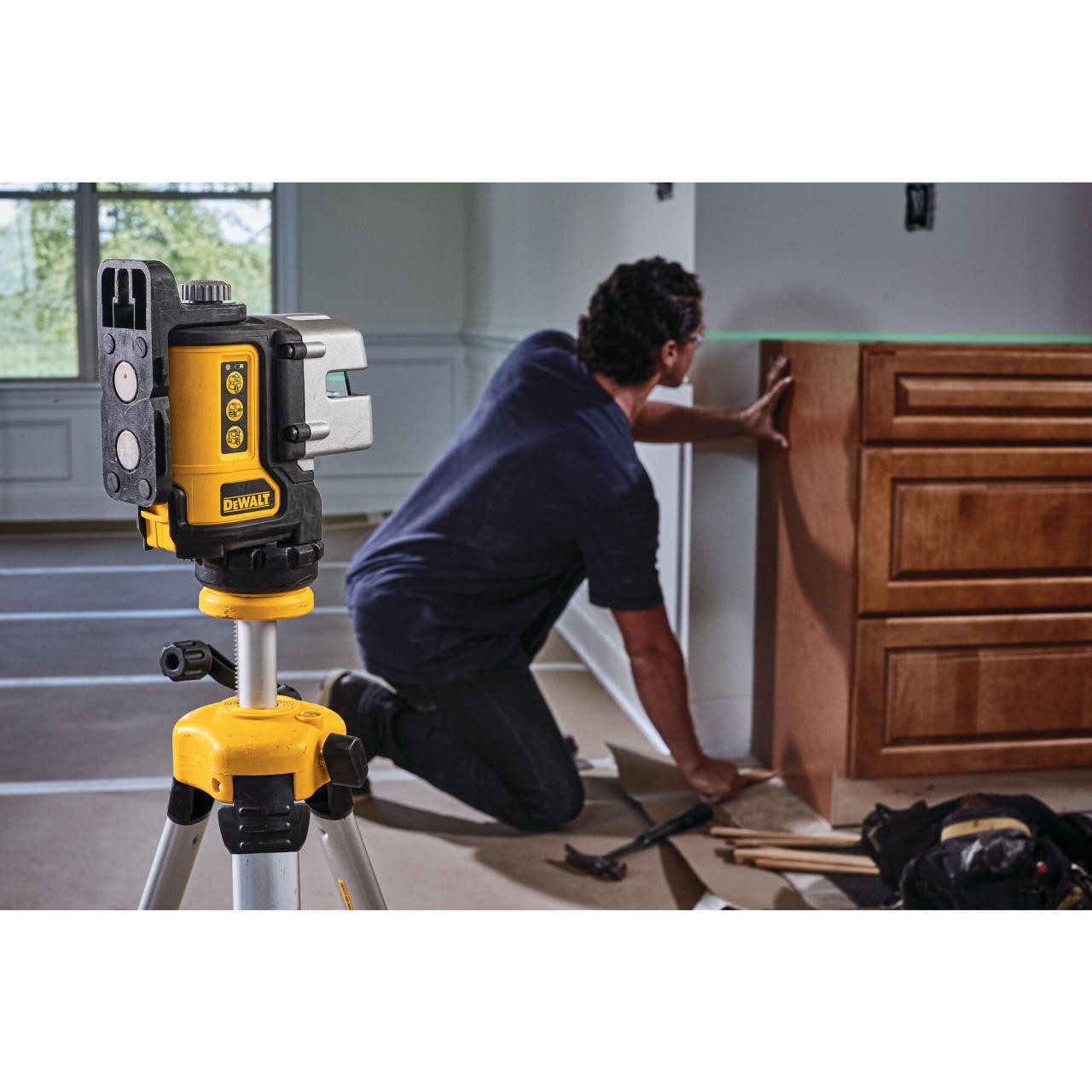 DEWALT Laser Level, Multi-Line, Green, 30-Foot Range DW089CG