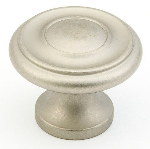 Schaub Colonial and Traditional 1-1/4" Diameter Stepped Round Knobs