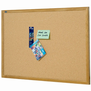 QUARTET CORK BULLETIN BOARD 900x600mm Oak Frame