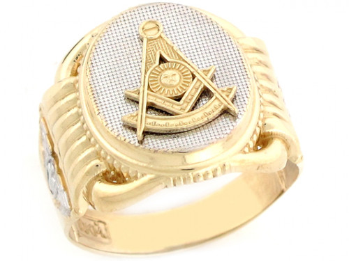 A unique Past Masters ring...note the unusual placement of the PM Compass.  Selling for $398. But worth way more. ca.19… | Masonic ring, Masonic lodge,  Rings for men