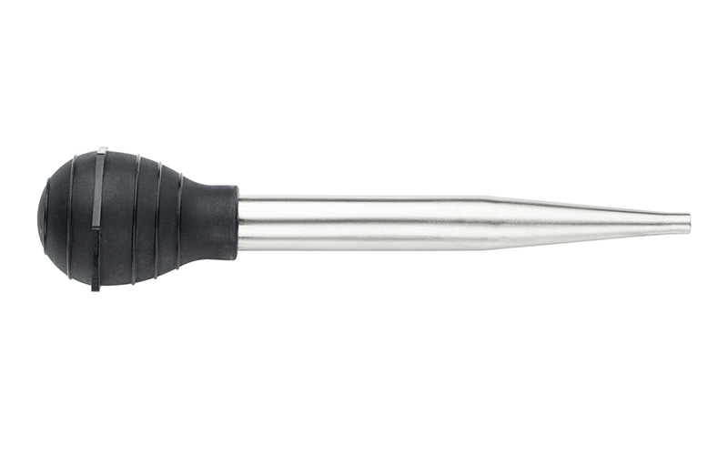 Angled Baster With Cleaning Brush