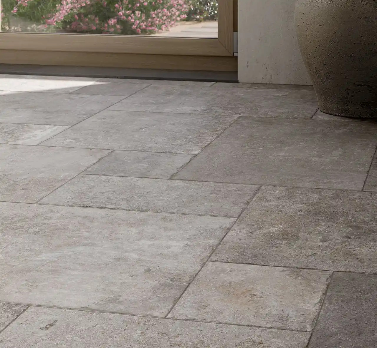 Windsor Grey Stone Effect Modular Flagstone Floor Tiles Pack (0.76m2)