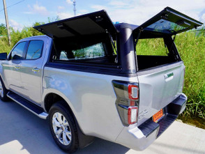 Exploring the Best Fibreglass and Aluminium Ute Canopies for Your 4x4: A Comprehensive Guide from UniUte