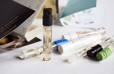 How to Use Perfume Sample Vials How to Use Perfume Sample Vials