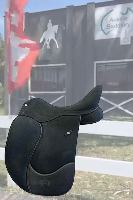 Wintec Isabell Icon NEW Dressage Saddle EX DEMO Black 17" with HART Technology NEW and IMPROVED FREE SADDLE COVER AND FREE SHIPPING AUSTRALIA WIDE