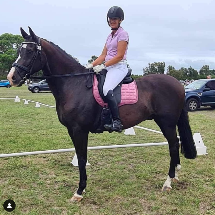 https://aussiesaddlery.com.au/bates-artiste-dressage-monoflap-saddle-free-acessories-free-leather-balsam-free-extra-gullet-free-leather-lux-webbers-free-saddle-cover-free-postage-anywhere-in-australia/