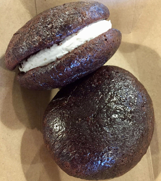 Whoopie Pie- Chocolate/White