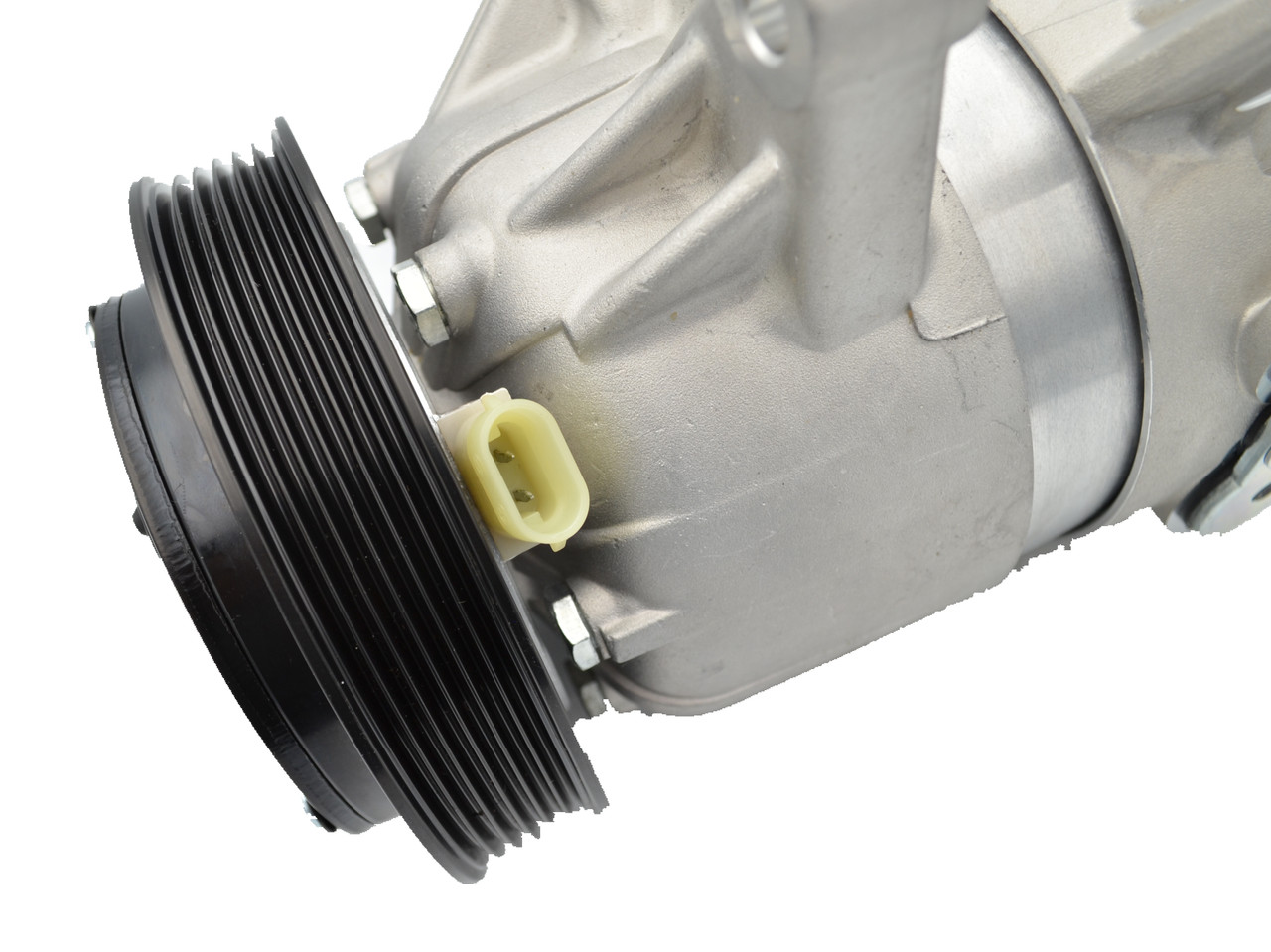 Air Con AC Compressor for Holden Berlina Commodore Statesman HSV XU6 3.8L 97-04