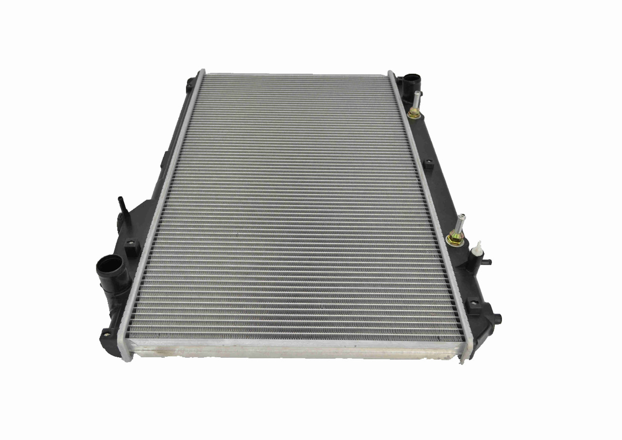 Radiator for Lexus LS430 V8 4.3L from 2000 to 2007 New Auto Manual 01 02 03 04 05 06