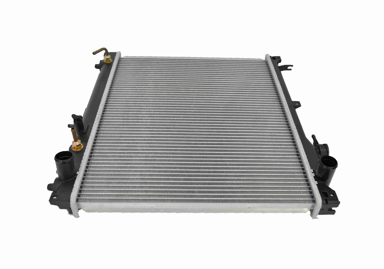 Radiator for Suzuki Grand Vitara from 1998 to 2003 New Auto Manual 1.6L 4Cyl 98 99 00 01 02 03