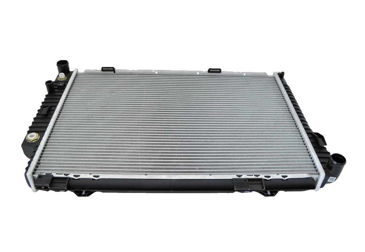 Radiator for Mercedes-Benz C Class New from 1994 to 2001 Auto Manual 4Cyl 95 96 97 98 99 00