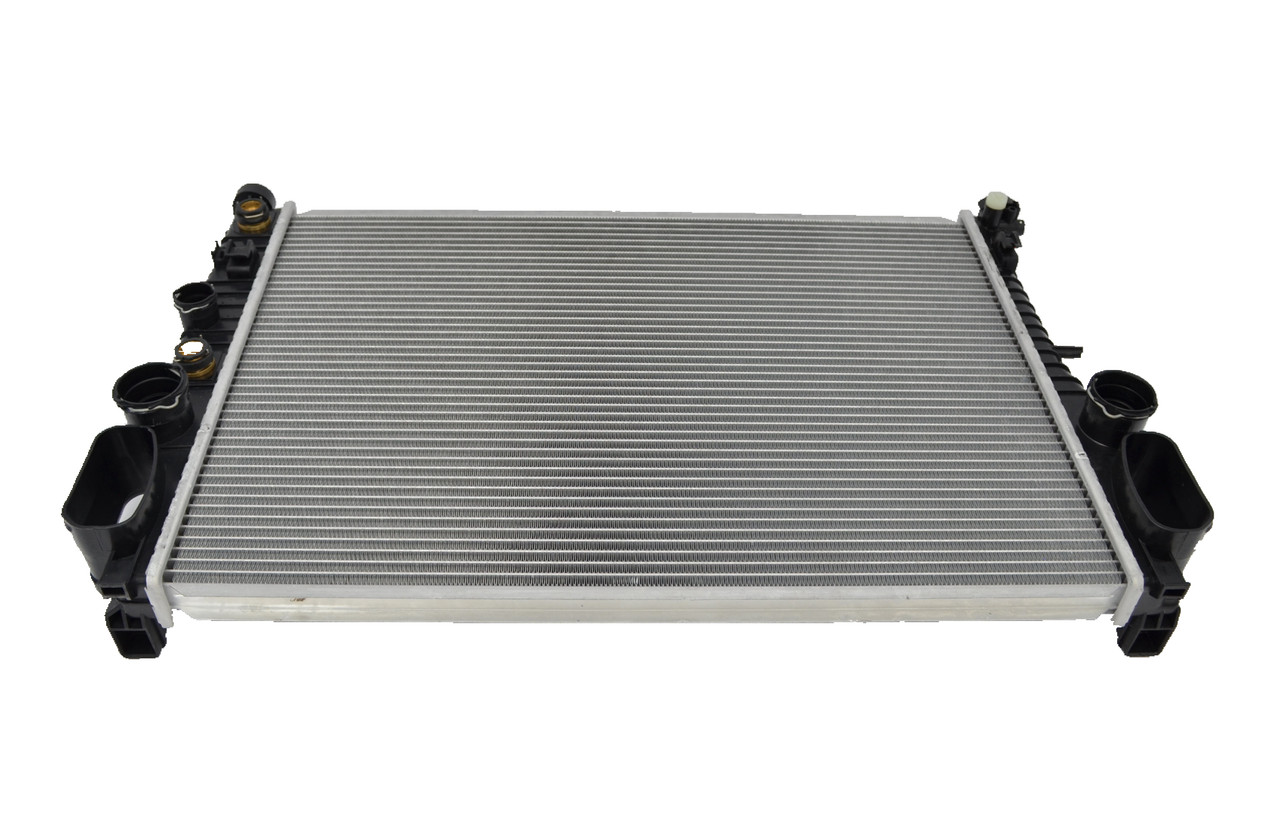 Radiator for Mercedes-Benz E Class W211 from 2002 to 2009 Auto Manual E200 E240 E250 E280 E300 E320 E350