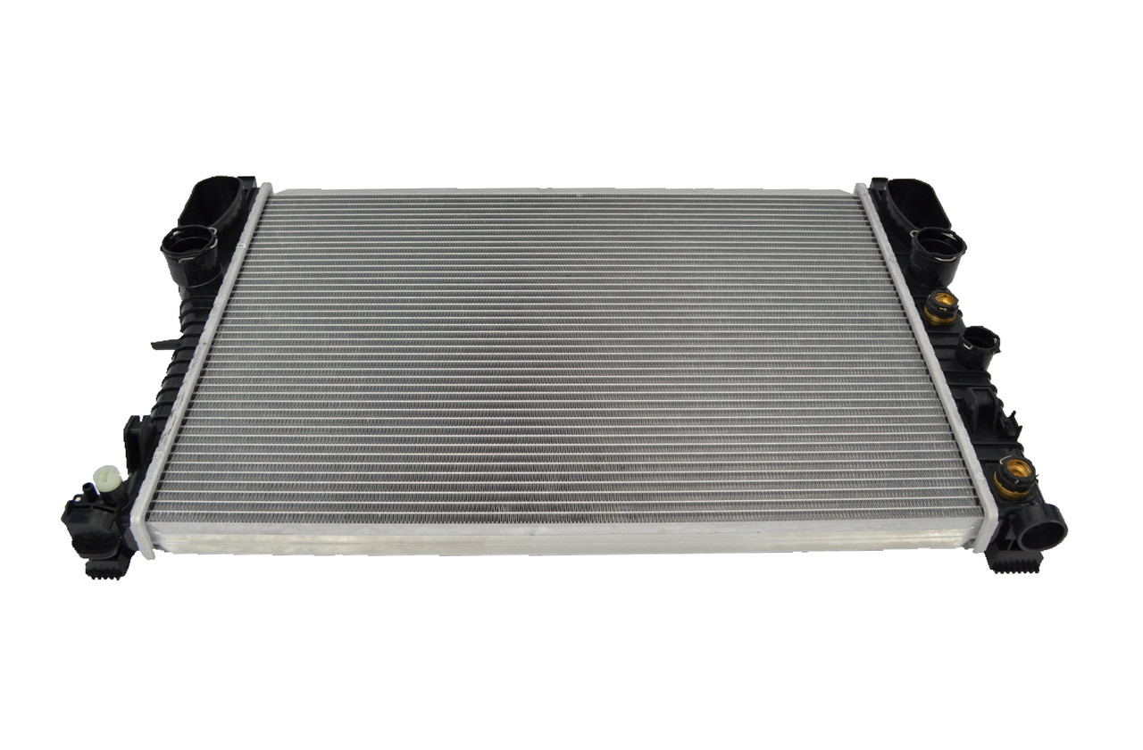 Radiator for Mercedes-Benz E Class W211 from 2002 to 2009 Auto Manual E200 E240 E250 E280 E300 E320 E350
