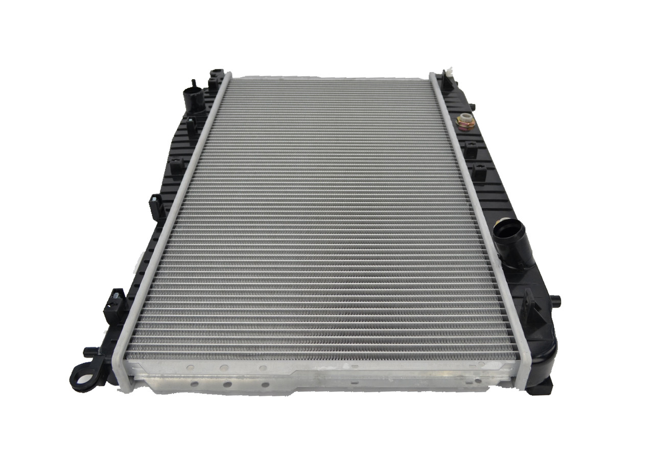 Radiator for Holden Epica EP 2007-2011 Auto Manual 2.0L 2.5L "Screw On Mount" Type