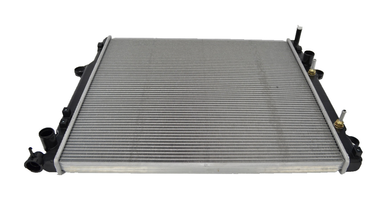 Radiator for Toyota Landcruiser Prado RZJ120R 2.7L GRJ120R 4.0L Petrol 03-09 Auto Manual 04 05 06 07 08