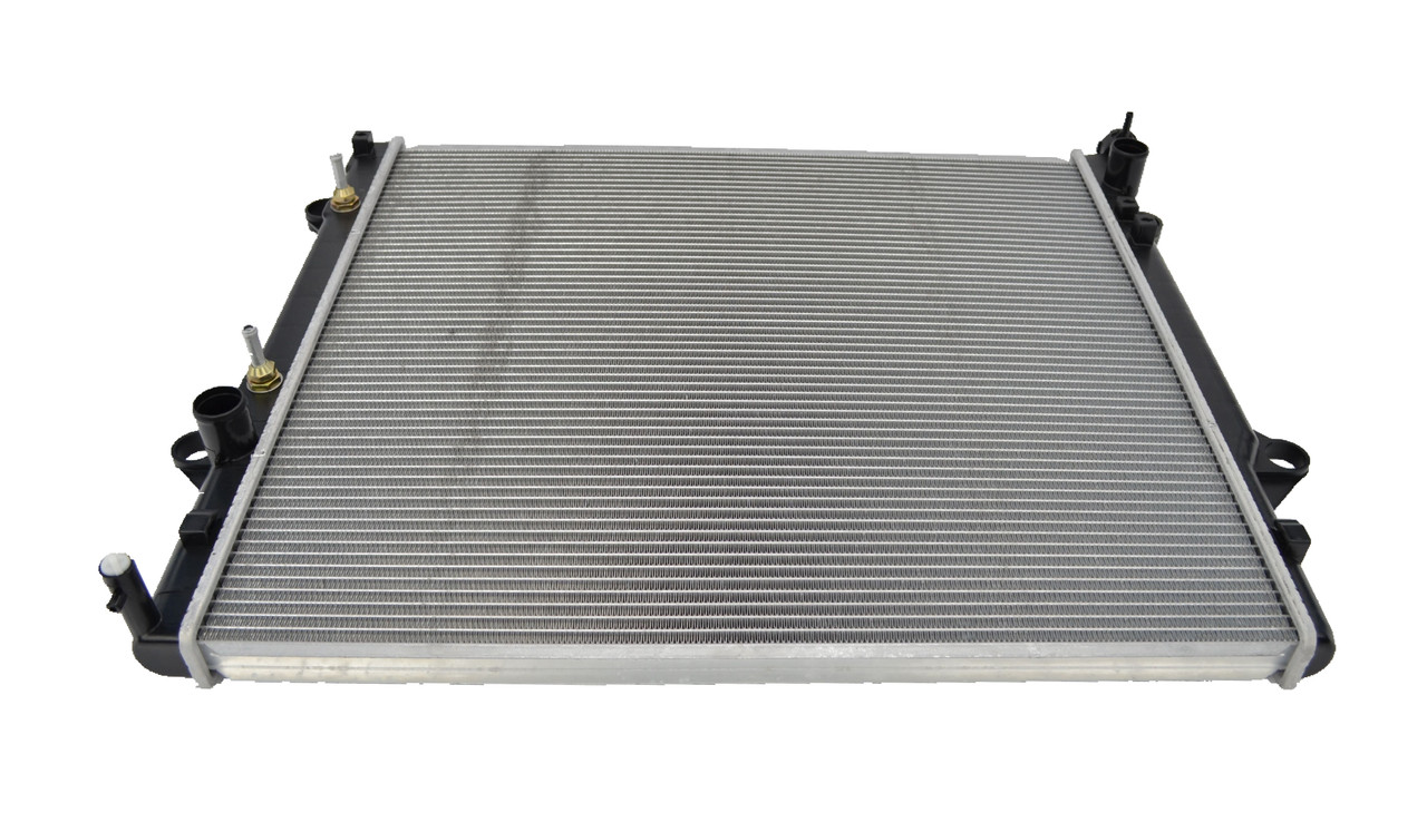 Radiator for Toyota Landcruiser Prado RZJ120R 2.7L GRJ120R 4.0L Petrol 03-09 Auto Manual 04 05 06 07 08