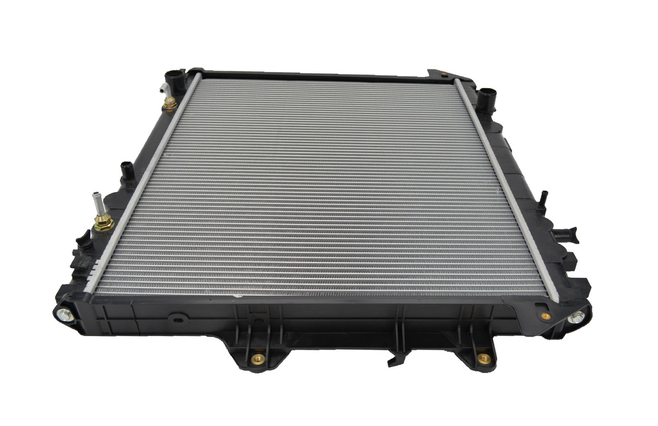 Radiator For Toyota Hilux KUN16 KUN26 3.0L 02/05-04/15 DIESEL 4Cyl 06 07 08 09 10 11 12 13 14
