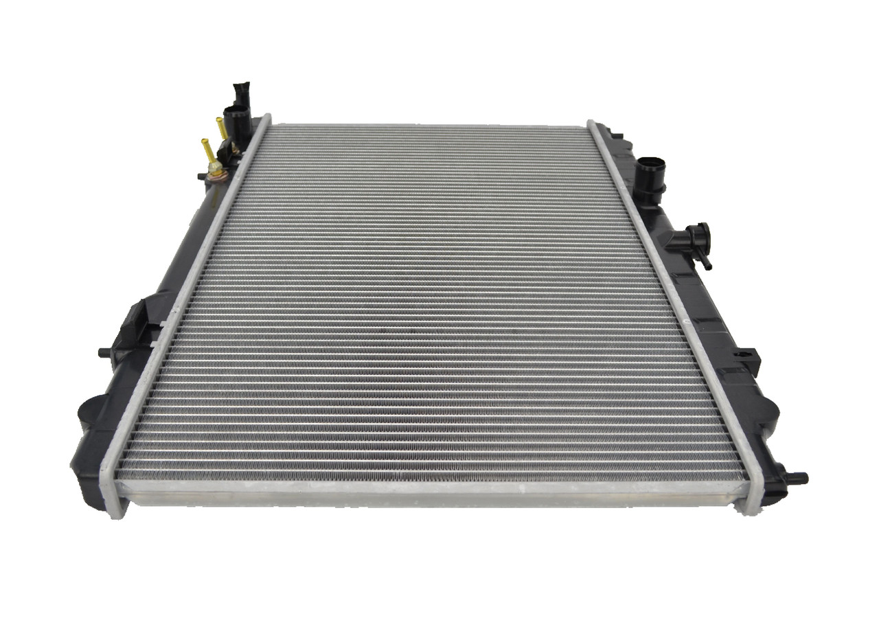 Radiator for Nissan X-Trail T30 2001-2007 2.5L XTRAIL Auto Manual 02 03 04 05 06