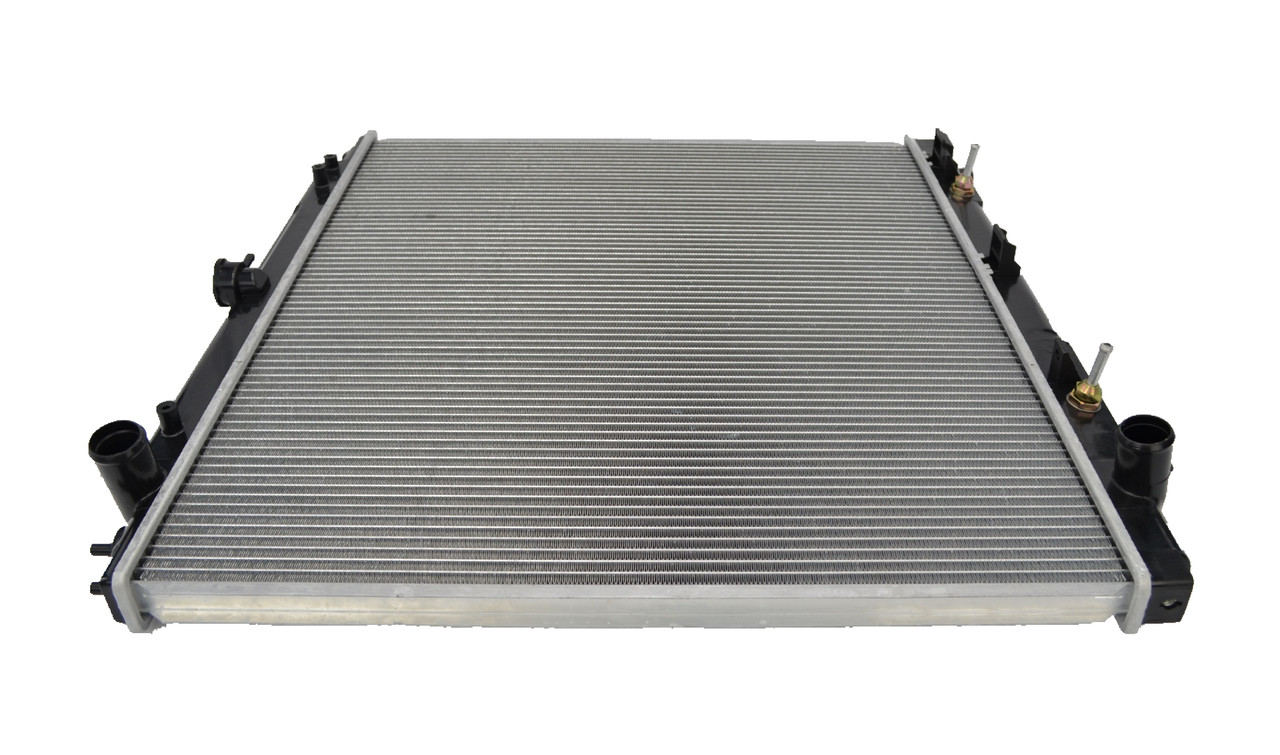 Radiator for Nissan Navara D40 / Pathfinder R51 05-17 2.5L Turbo Diesel Thailand Version Auto Manual  06 07 08