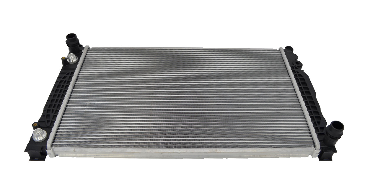 Radiator for Audi  A4 S4 B5 A6 S6 C5 94-01 Auto Manual 2.4L 2.8L 95 96 97 98 99