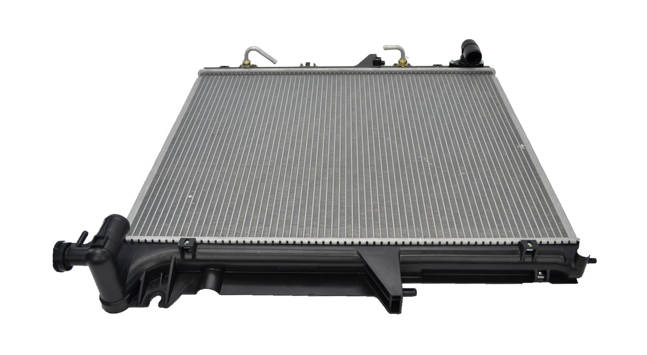 Radiator for Mitsubishi Triton ML MN  07/06-03/15 Auto Manual 3.5L 2.4L Petrol / 2.5L 3.2L Diesel