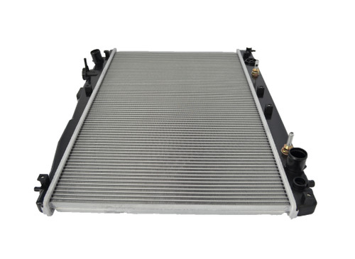 Radiator for Toyota Estima MCR30W MCR40W 3.0L V6 New from 2000 to 2006 Auto Manual 01 02 03 04 05