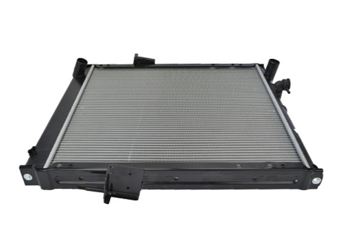 Radiator for Isuzu NPR400 NPR300 NQR300 New from 2004 to 2007 Truck Manual 05 06 "590mm"