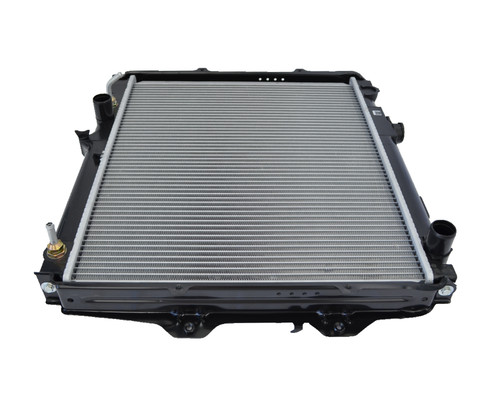 Radiator for Toyota Hilux RZN149/154/169/179R New from 1997 to 2005 Auto Manual 2.7L Petrol 98 99 00 01 02 03 04