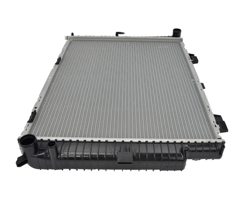 Radiator for Mercedes-Benz E Class W210 from 1996 to 2002 Auto Manual AMG E300D E420 E430 E50