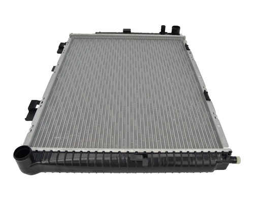 Radiator for Mercedes-Benz E Class W210 from 1996 to 2002 Auto Manual AMG E300D E420 E430 E50