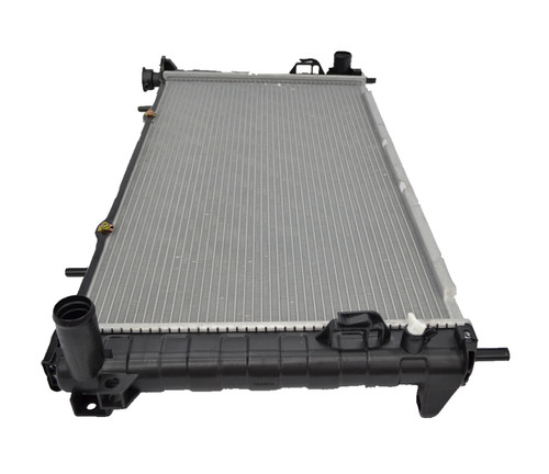 Radiator for Chrysler Voyager RG New from 2001 to 2004 Auto Manual 3.3L 02 03