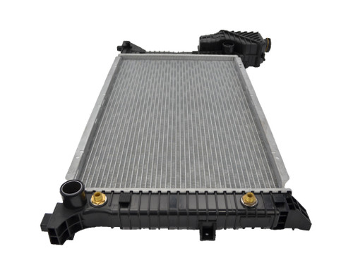 Radiator for Mercedes-Benz Sprinter W901 W902 W903 W904 W905 1995-2006 Auto Manual VAN  96 97 98 99 00