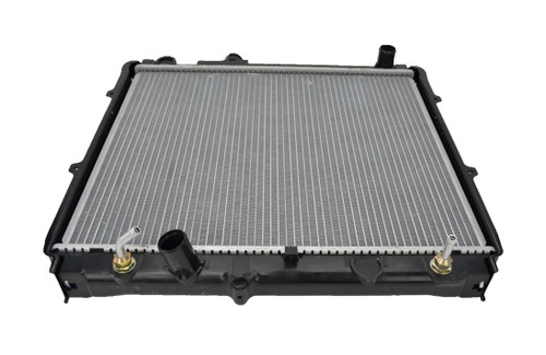 Radiator For Toyota Hilux 10/97-01/05 RZN147R RZN154R 169 LN179R 2.7L Petrol 450mm 98 99 00 01 02 03 04