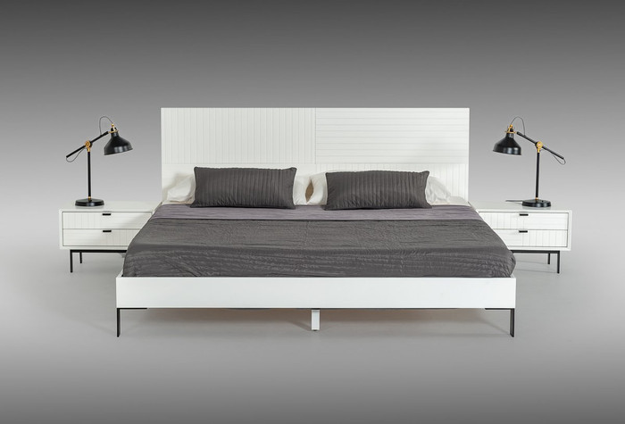 VIG Furniture VGMABR-76-BED Nova Domus Valencia Contemporary White Bed