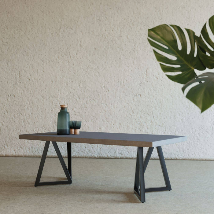 VIG Furniture VGLBLENO-CF120-01 Modrest Richmond Modern Concrete & Black Metal Coffee Table