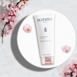 Cherry Blossom & Lotus Shower Cream_129618