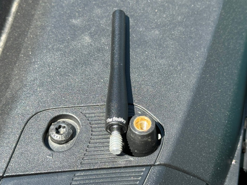 Before purchasing, please make sure that the antenna base on your Bronco is the same as what is shown in the picture. 