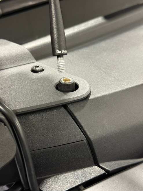 Before purchasing, please make sure that the antenna base on your Bronco is the same as what is shown in the picture. 