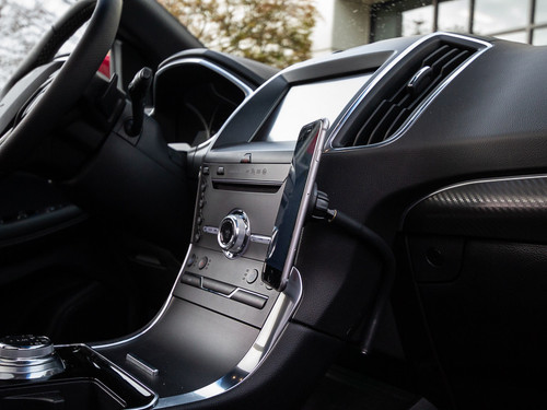 The Gemini Phone Mount for Ford Edge 2nd gen 2015 to 2023 Magnet